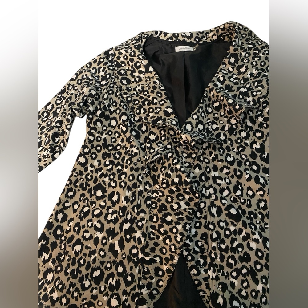 ๐ Leopard Print Women's Blazer - Picture 3 of 7